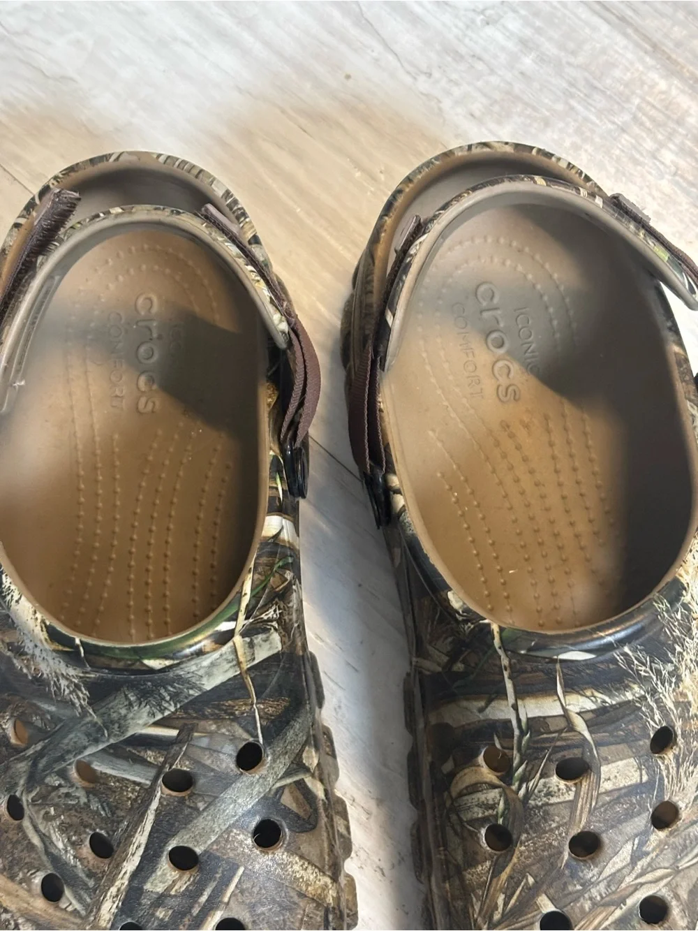 CROCS Realtree Camo Adjustable Strap Clogs Men’s Size 10